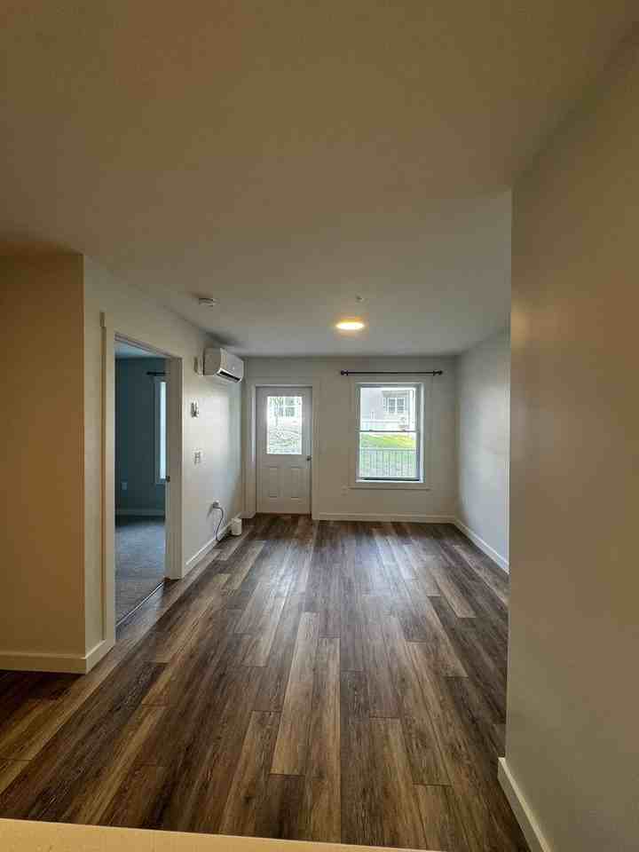 4 Gordon Lane - Photo 3 of 15