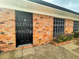 featured image of 2107 Bowie Dr #I