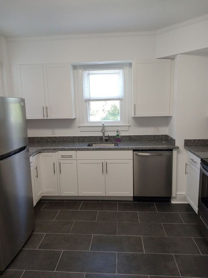 1000 S Broad St - Photo 5 of 29