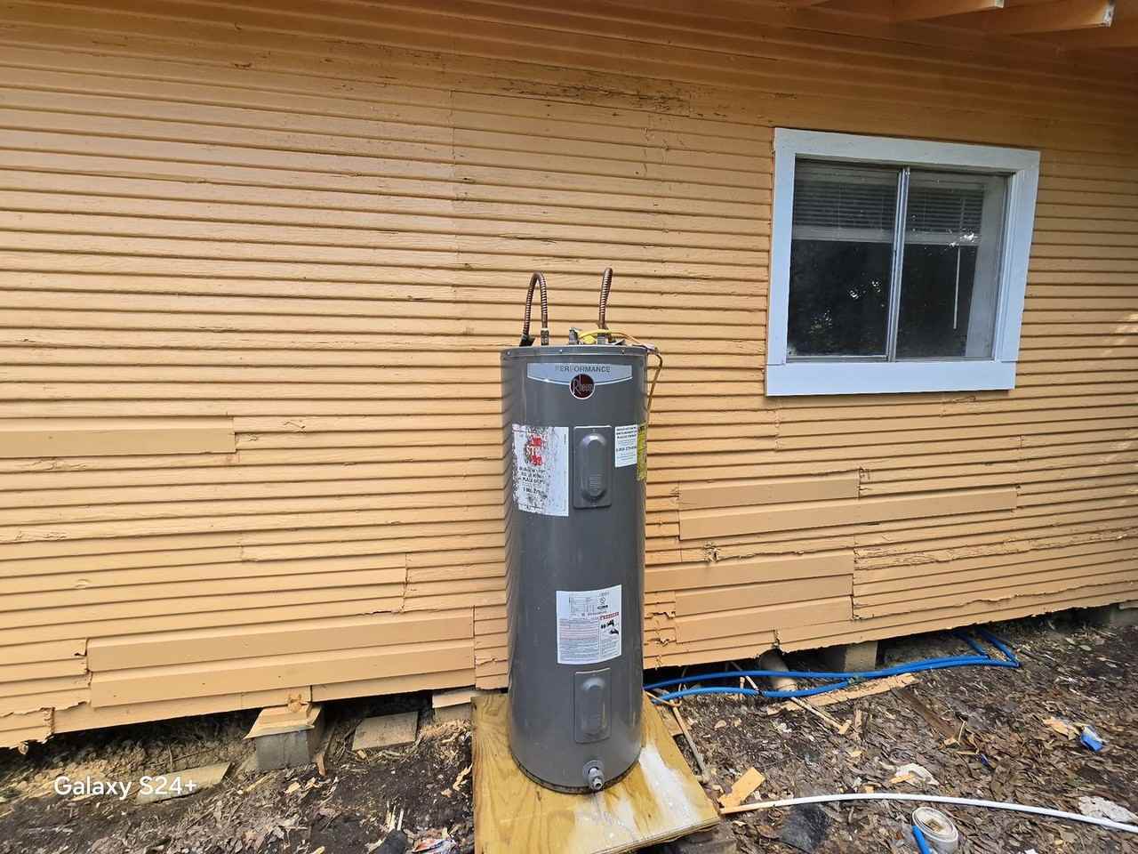 755 Doucette St - Photo 5 of 32