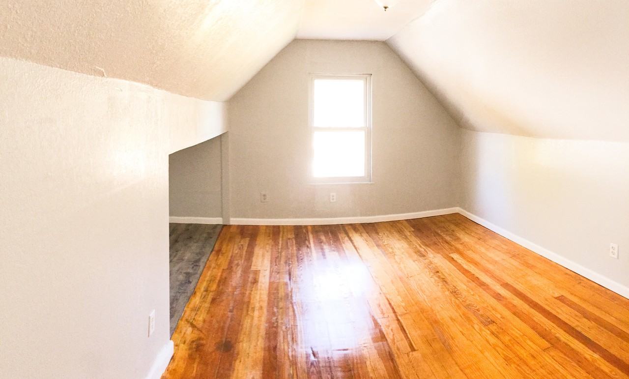 4171 Schiller Pl - Photo 3 of 6
