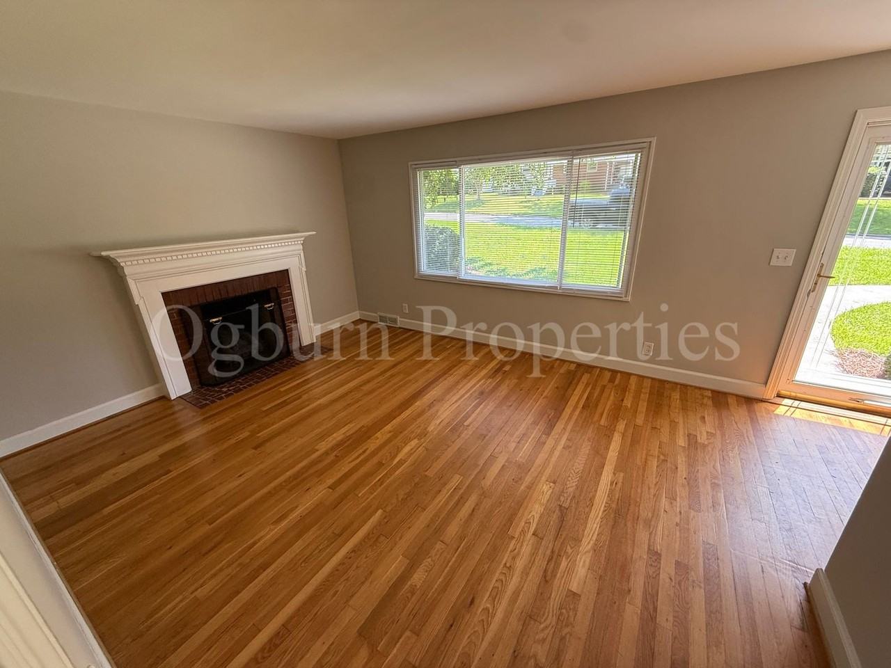 1408 Kenwood St - Photo 4 of 14