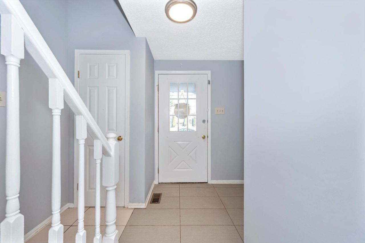 1309 Danberry Dr - Photo 2 of 34