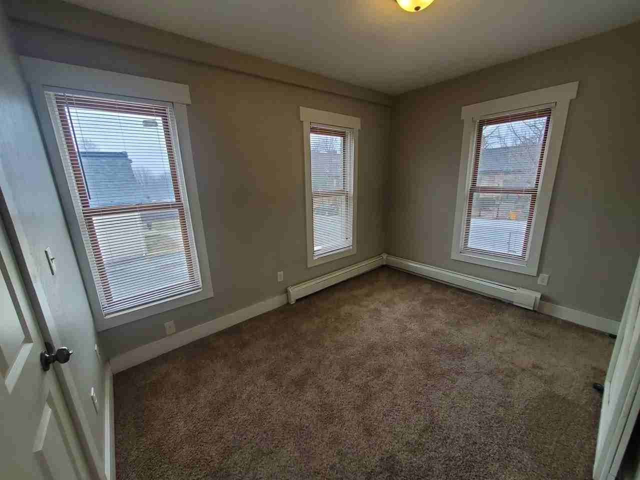 739 17th St #4 - Photo 6 of 15