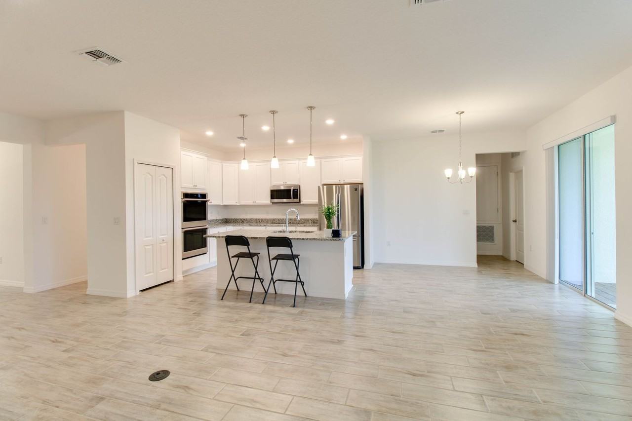 2525 Carriage Pointe Loop - Photo 7 of 20