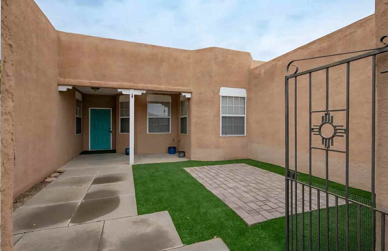 2436 Manzano Loop Ne #NA - Photo 3 of 35