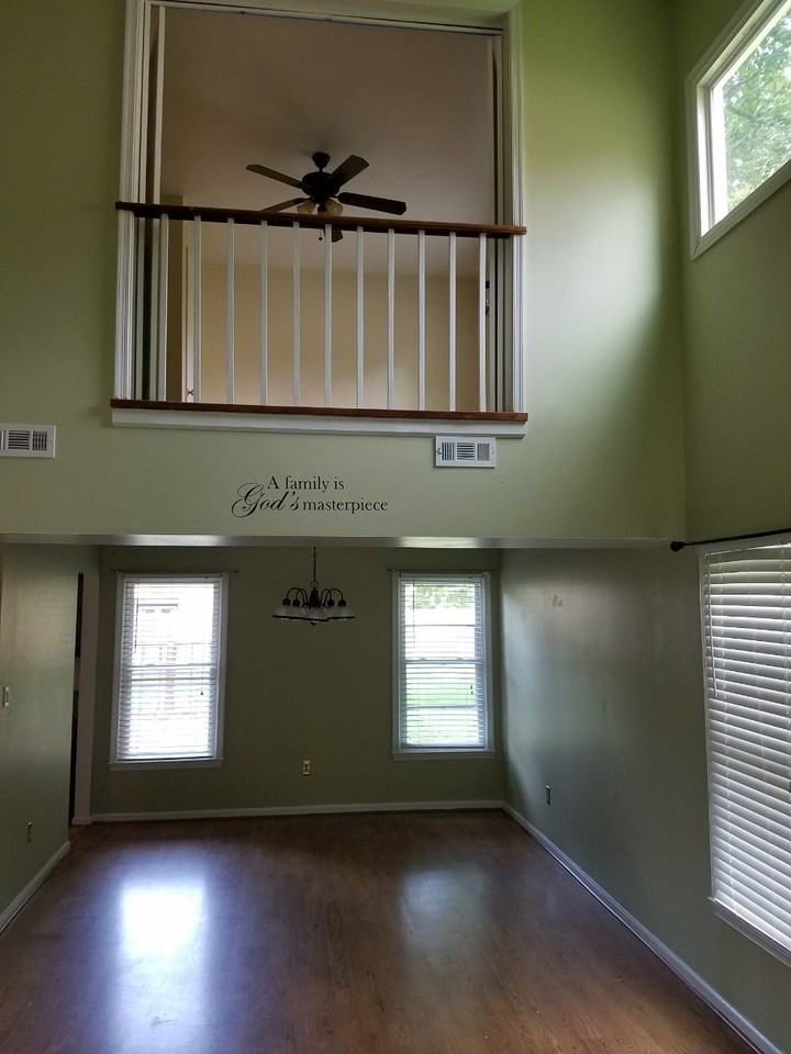 161 Coventry Ln #NA - Photo 2 of 5