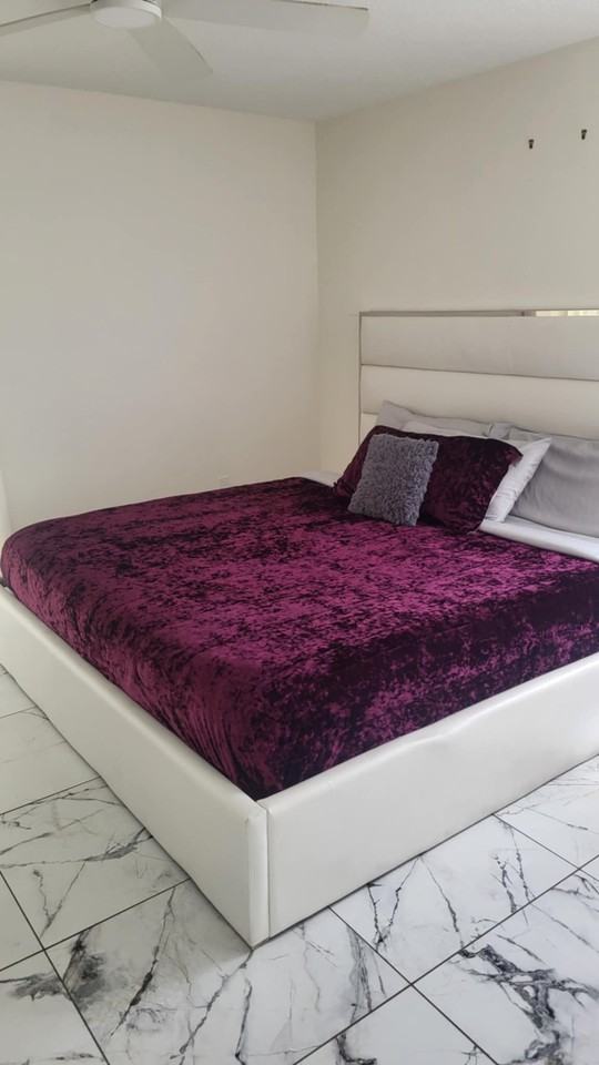 188 Boundary Blvd #B