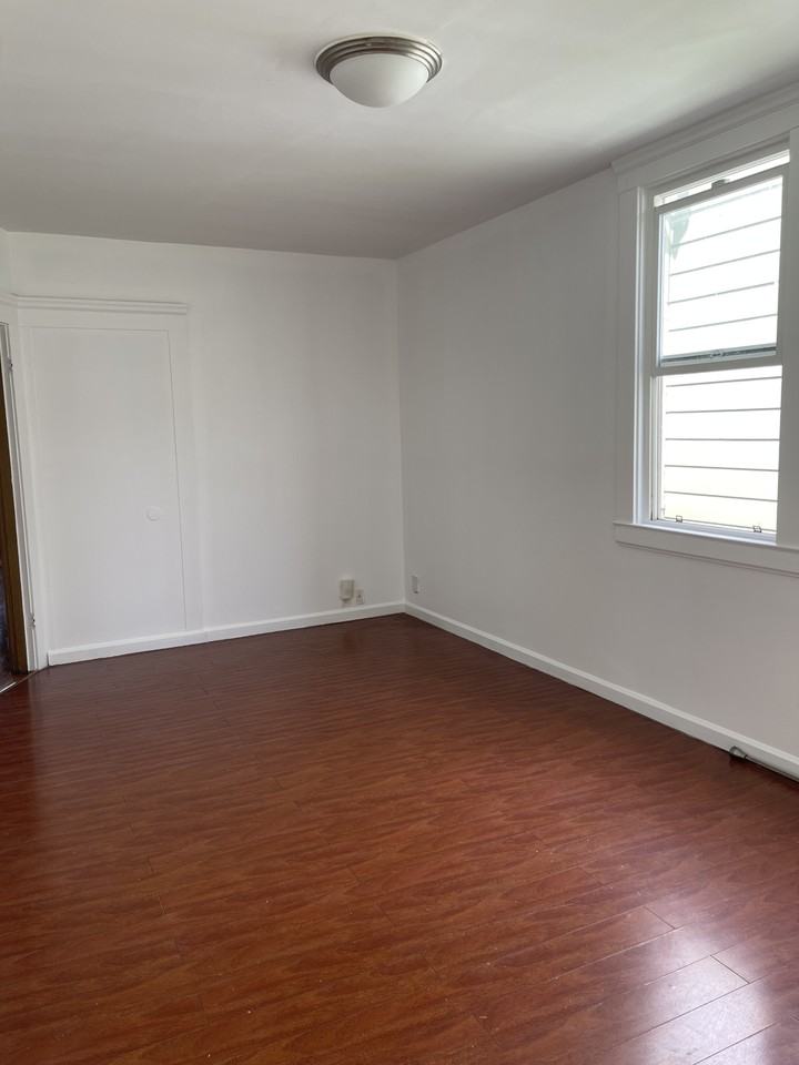 1338 Gilman Ave #NA - Photo 2 of 8