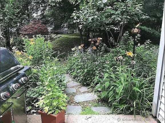 11 Talcott Forest Rd #C - Photo 2 of 16