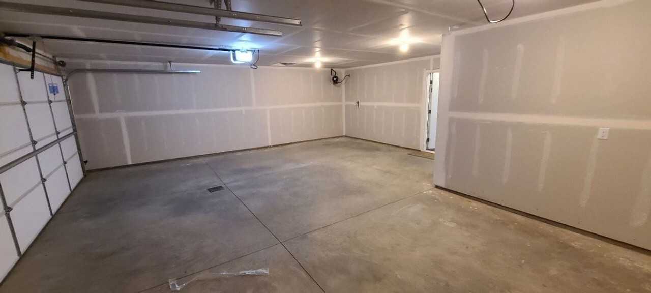 109 Kenner Loop - Photo 4 of 15