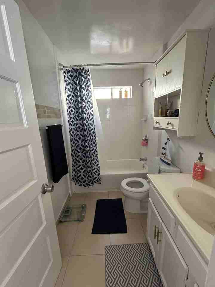 1114 Loma Ave #NA - Photo 2 of 9
