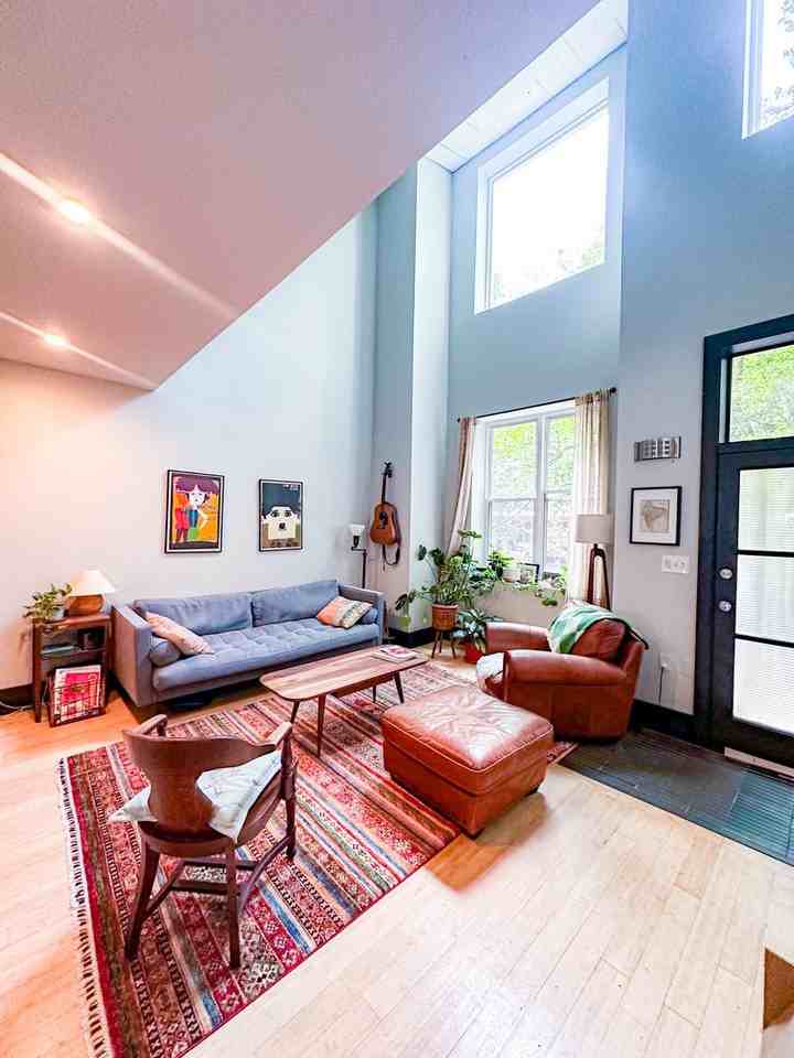 1866 Ingleside Ter Nw - Photo 2 of 18