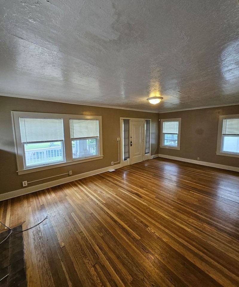5318 Harrison St - Photo 2 of 8