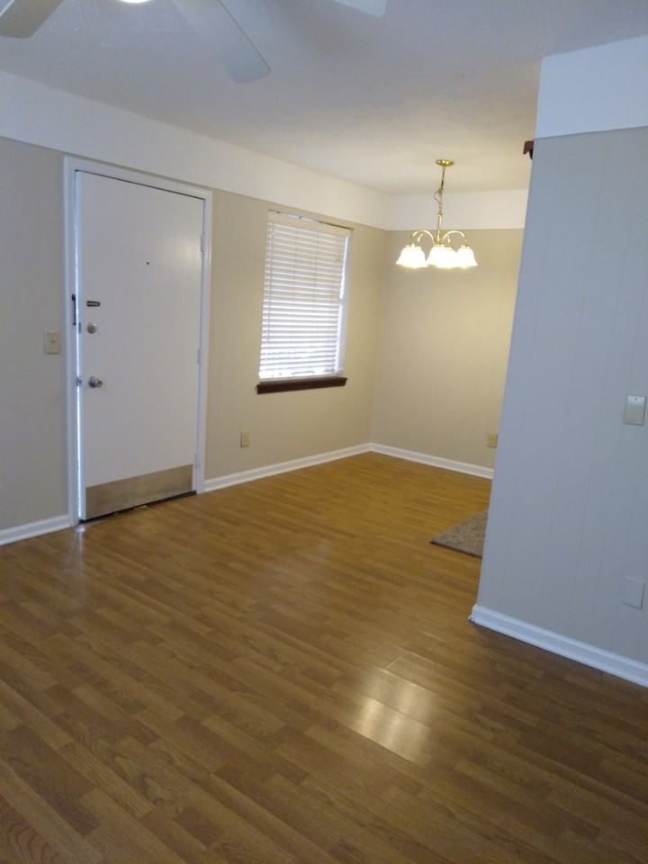 922 Nw 21st St #C - Photo 5 of 20