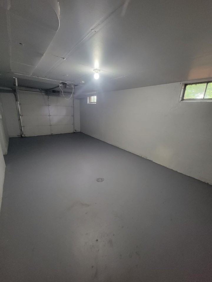 1322 E Frye Ave - Photo 6 of 8