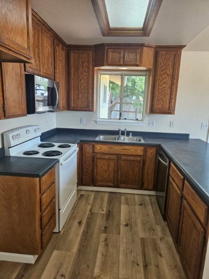 130 Walnut Drive - Photo 5 of 18