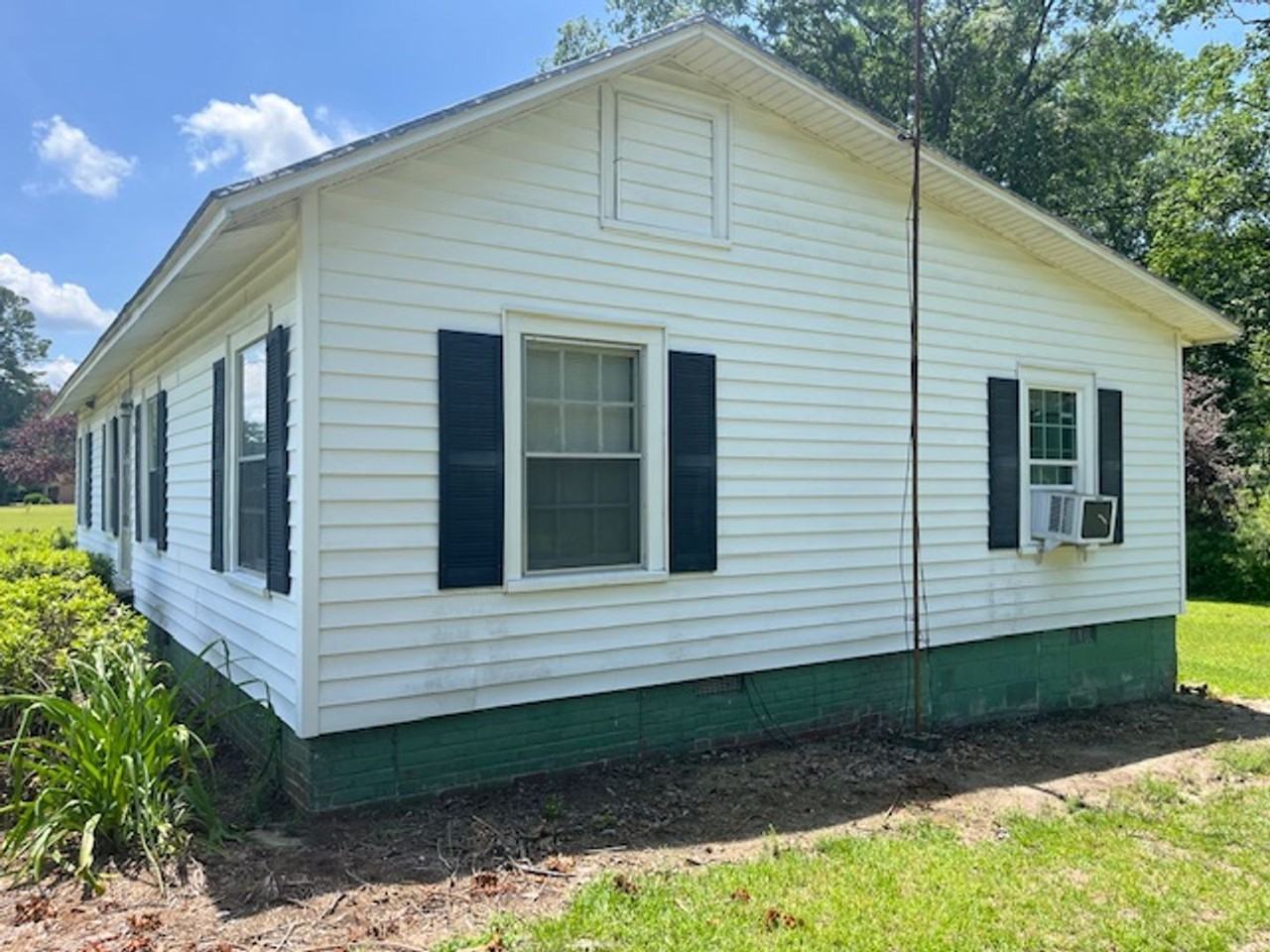 2548 British Rd - Photo 3 of 15