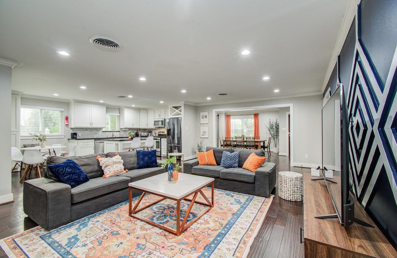 4749 Benning Dr #NA - Photo 6 of 44