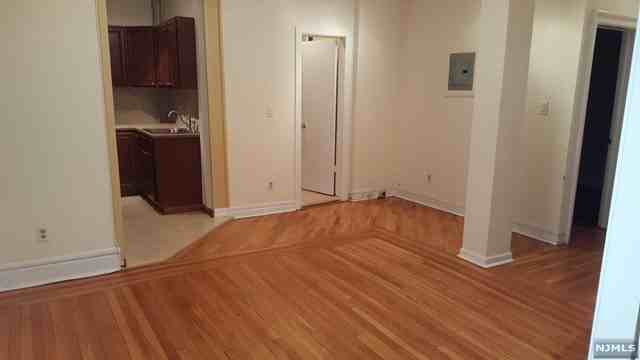 429 Fairmount Ave