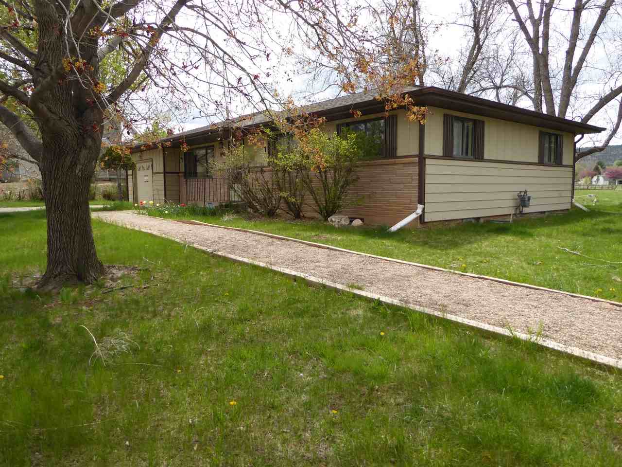 3021 South Taft Hill Road - Photo 2 of 22