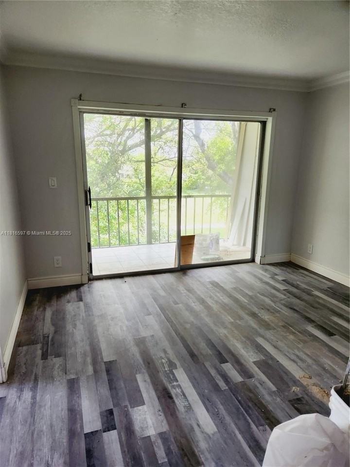 8000 Fairview Dr #301 - Photo 5 of 13