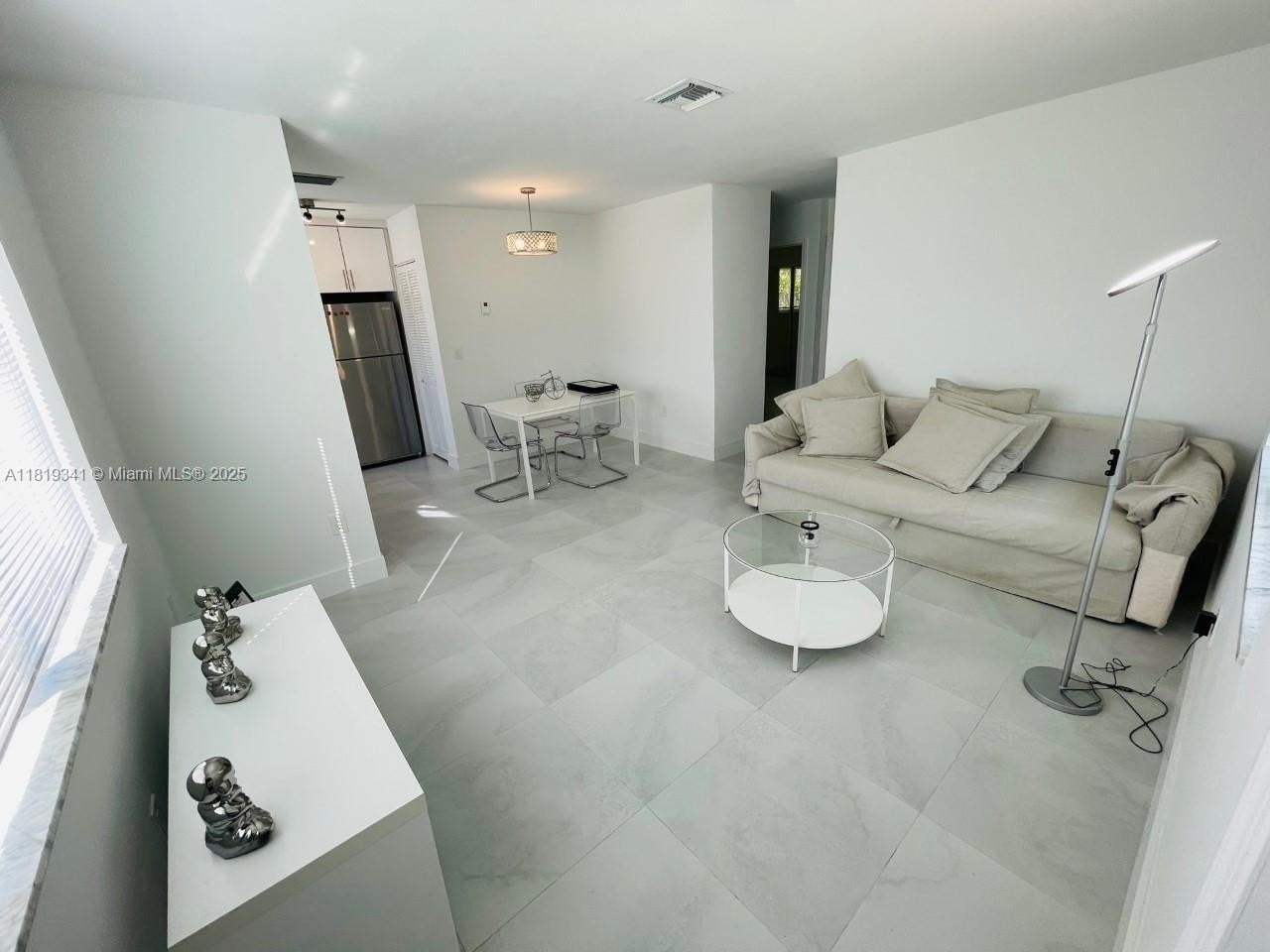 1515 Ne 110th St #1515 - Photo 4 of 21