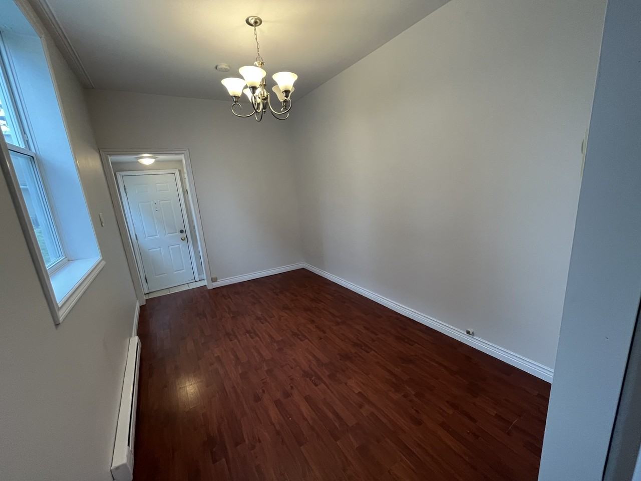 160 Charlotte St W #3 - Photo 6 of 18