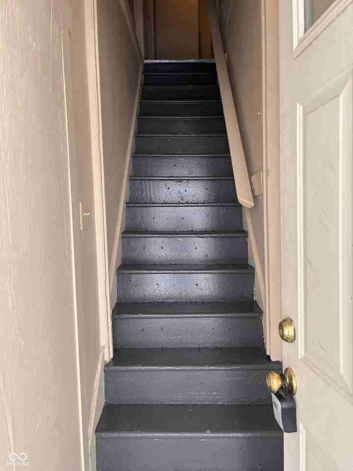 1948 1/2 Shelby St - Photo 4 of 16