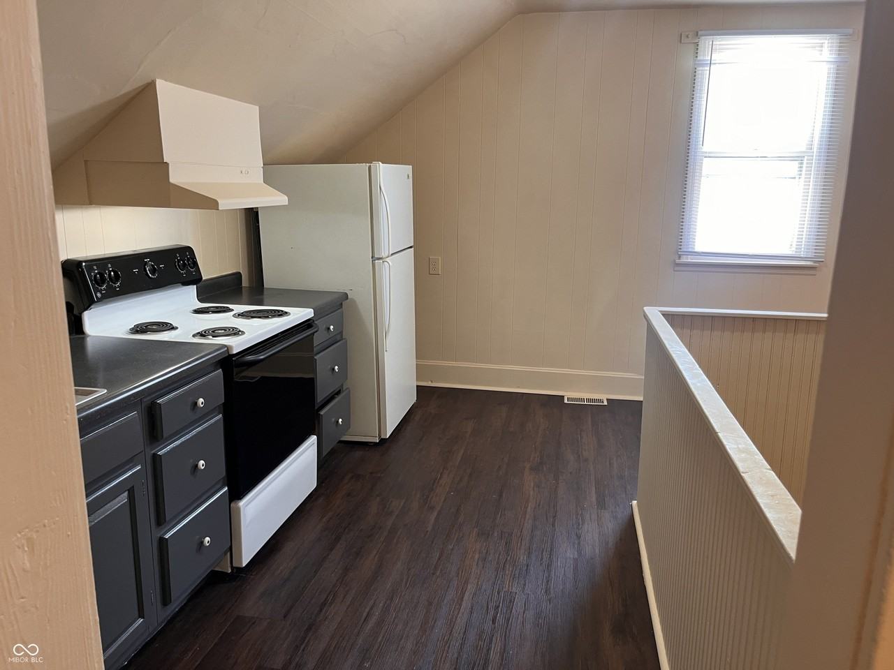 1948 1/2 Shelby St - Photo 6 of 16