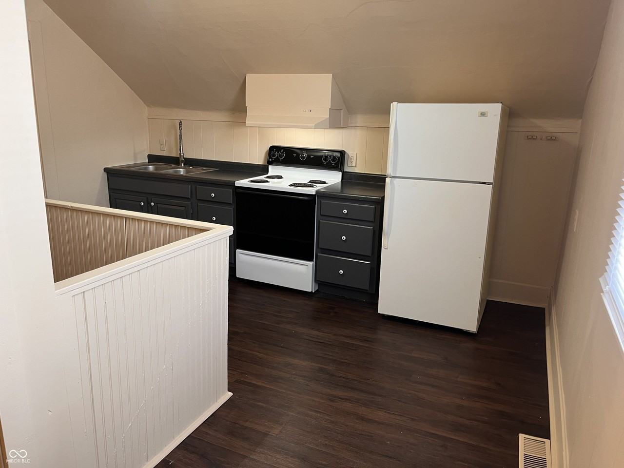 1948 1/2 Shelby St - Photo 7 of 16