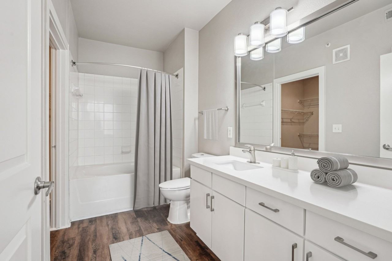 Highline Urban Lofts - Photo 6 of 50