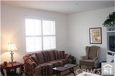 351 N Wedgewood Ln #B - Photo 2 of 16