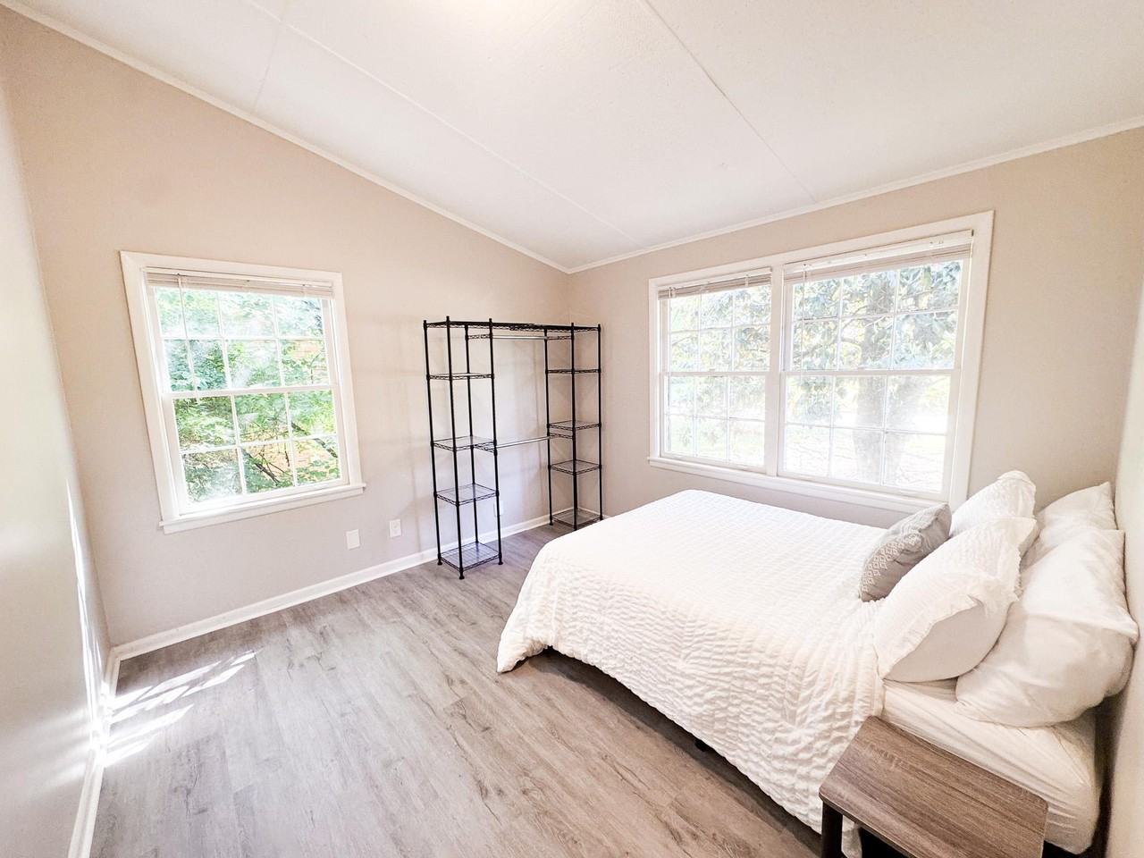 Elkridge Dr - Photo 4 of 11