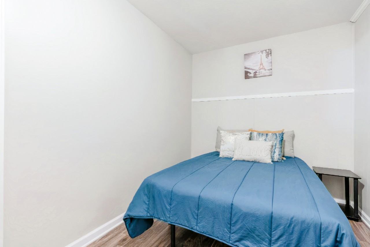 Knollview Dr - Photo 7 of 8