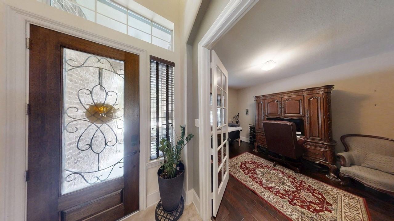 14527 Hampton Green Ln - Photo 2 of 42