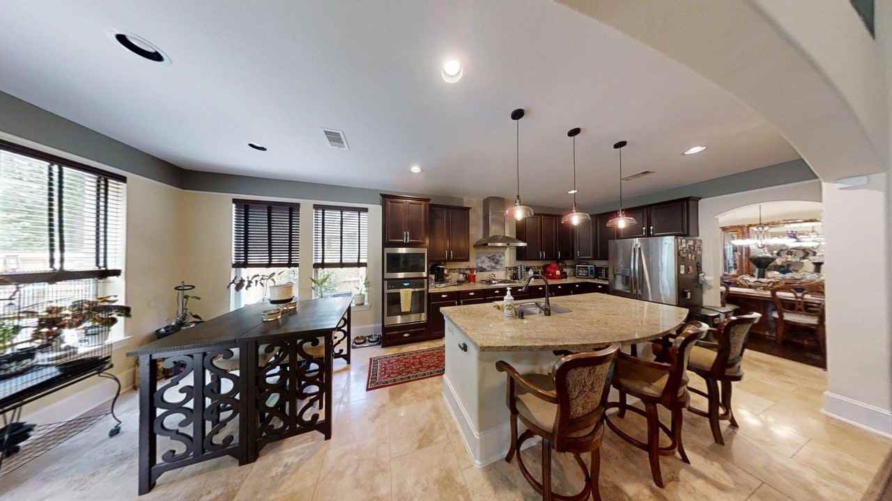 14527 Hampton Green Ln - Photo 7 of 42