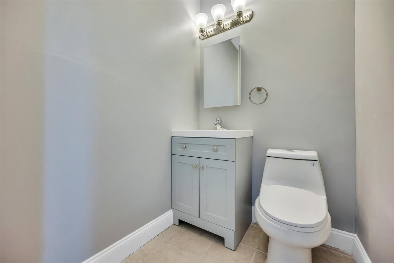 145 Sequoia Dr - Photo 3 of 25