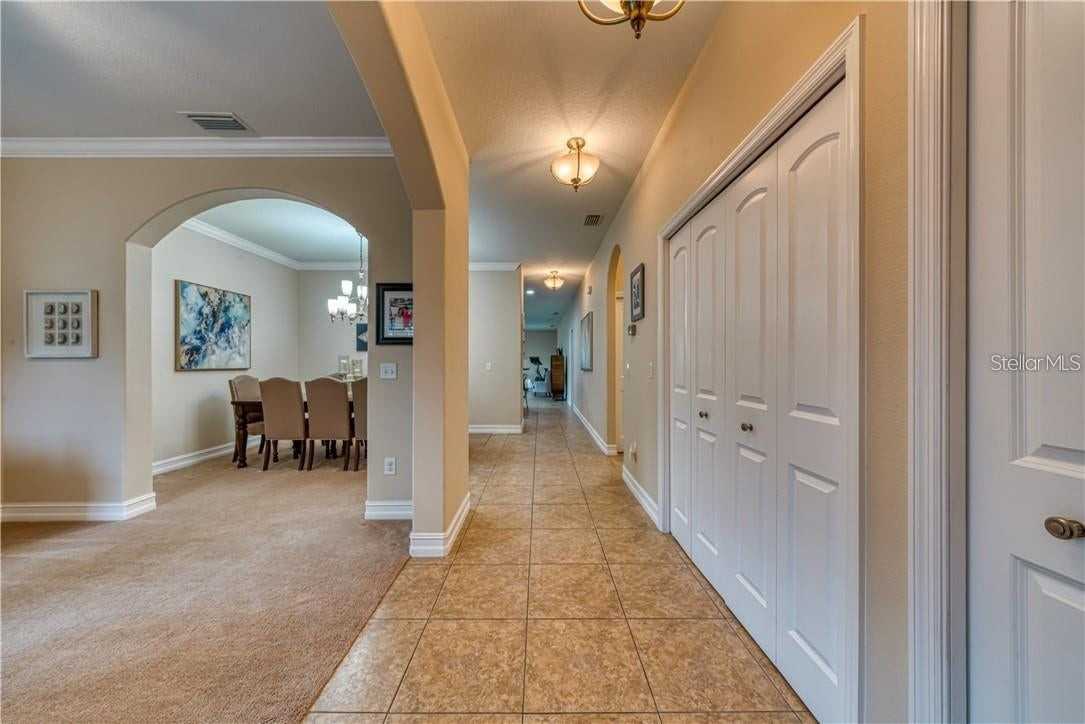 784 93rd Ave N - Photo 4 of 17