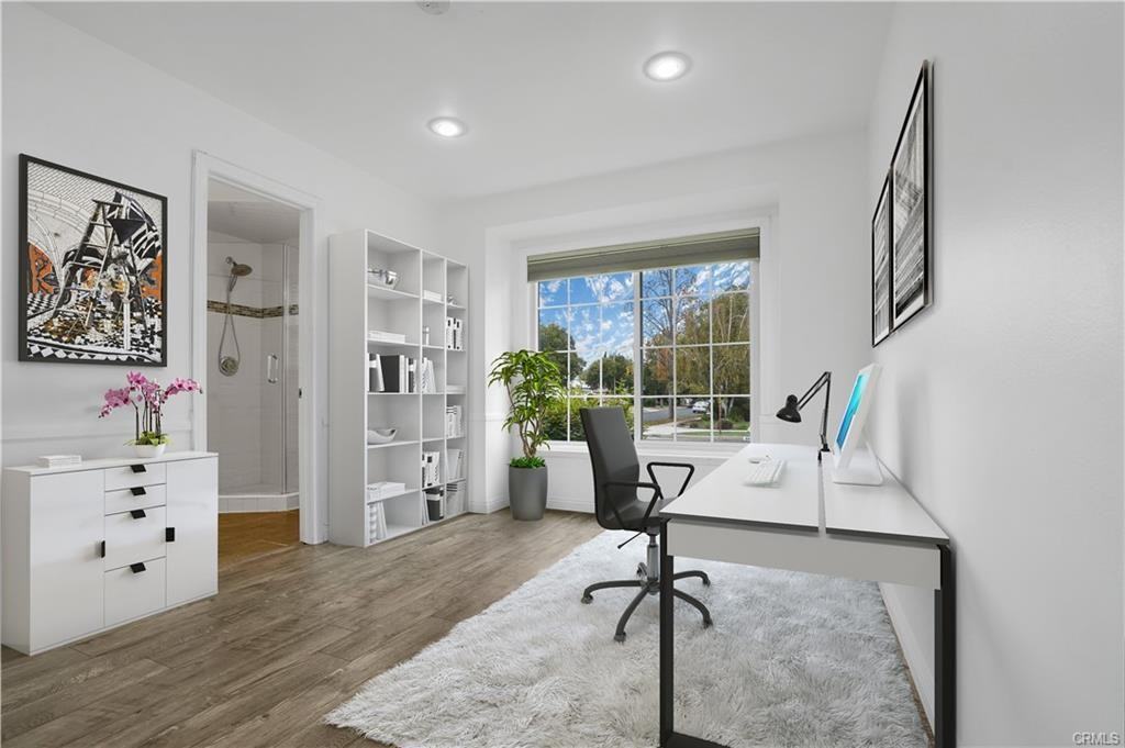 23251 Hamlin St - Photo 2 of 8