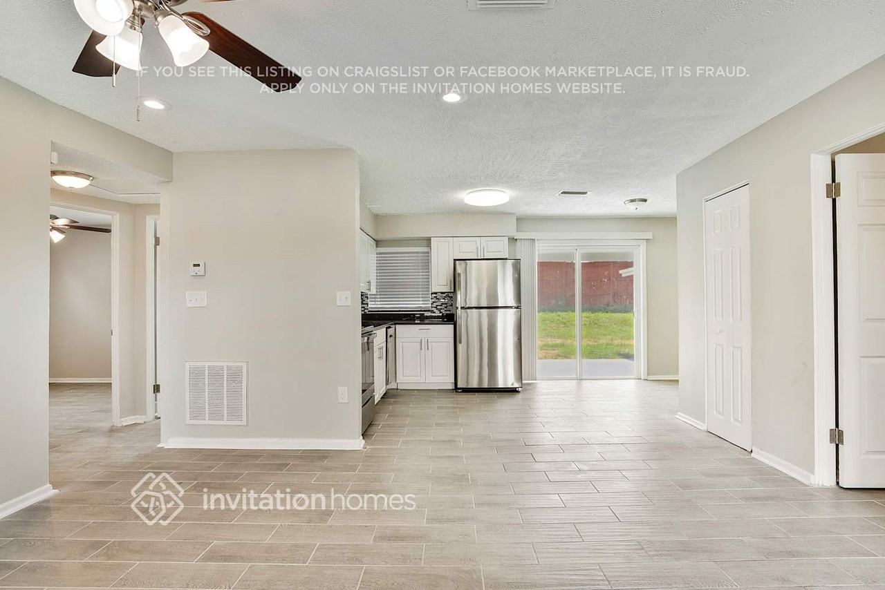 3401 Paris Pl - Photo 3 of 19
