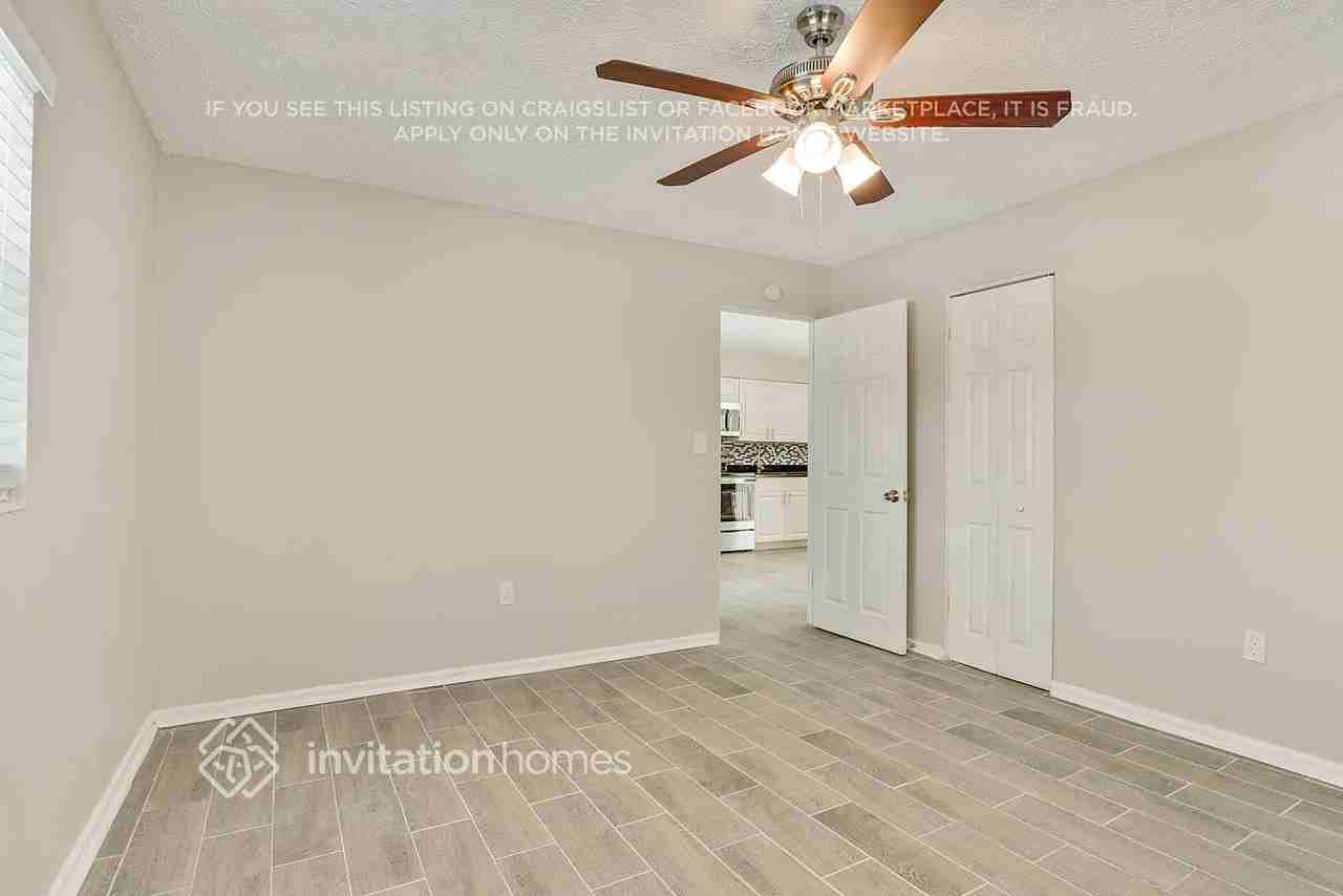 3401 Paris Pl - Photo 7 of 19