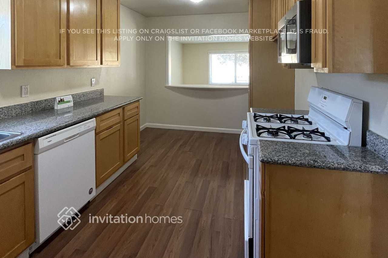 513 San Joaquin Ave - Photo 6 of 18