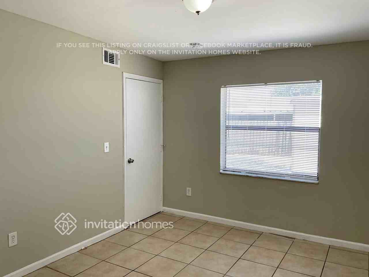 641 N 68th Way - Photo 6 of 10