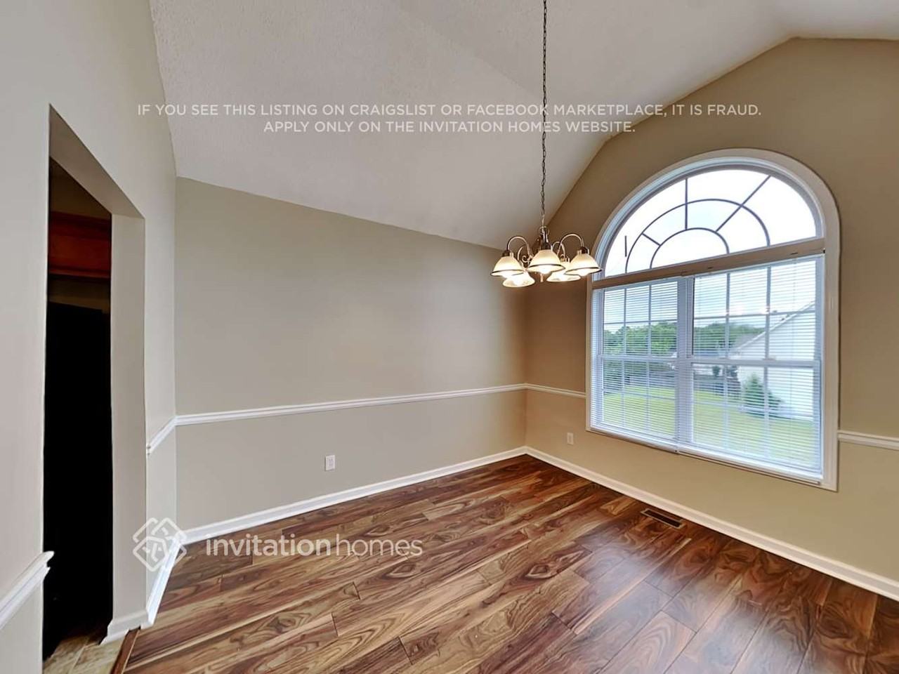73 Richmond Dr - Photo 5 of 19