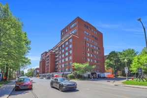 featured image of 200 Av Kensington