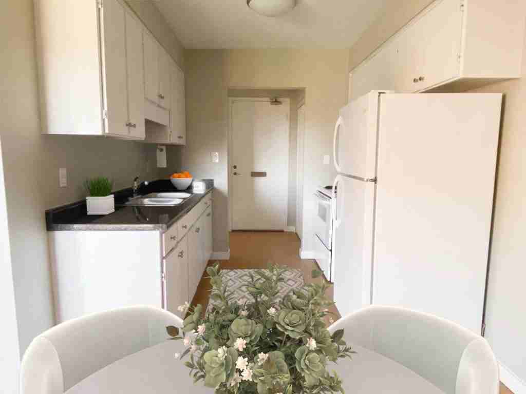 3900 Wyandotte Street East - Photo 3 of 19