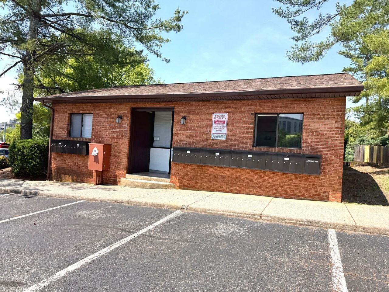 Pack Place - Photo 4 of 25