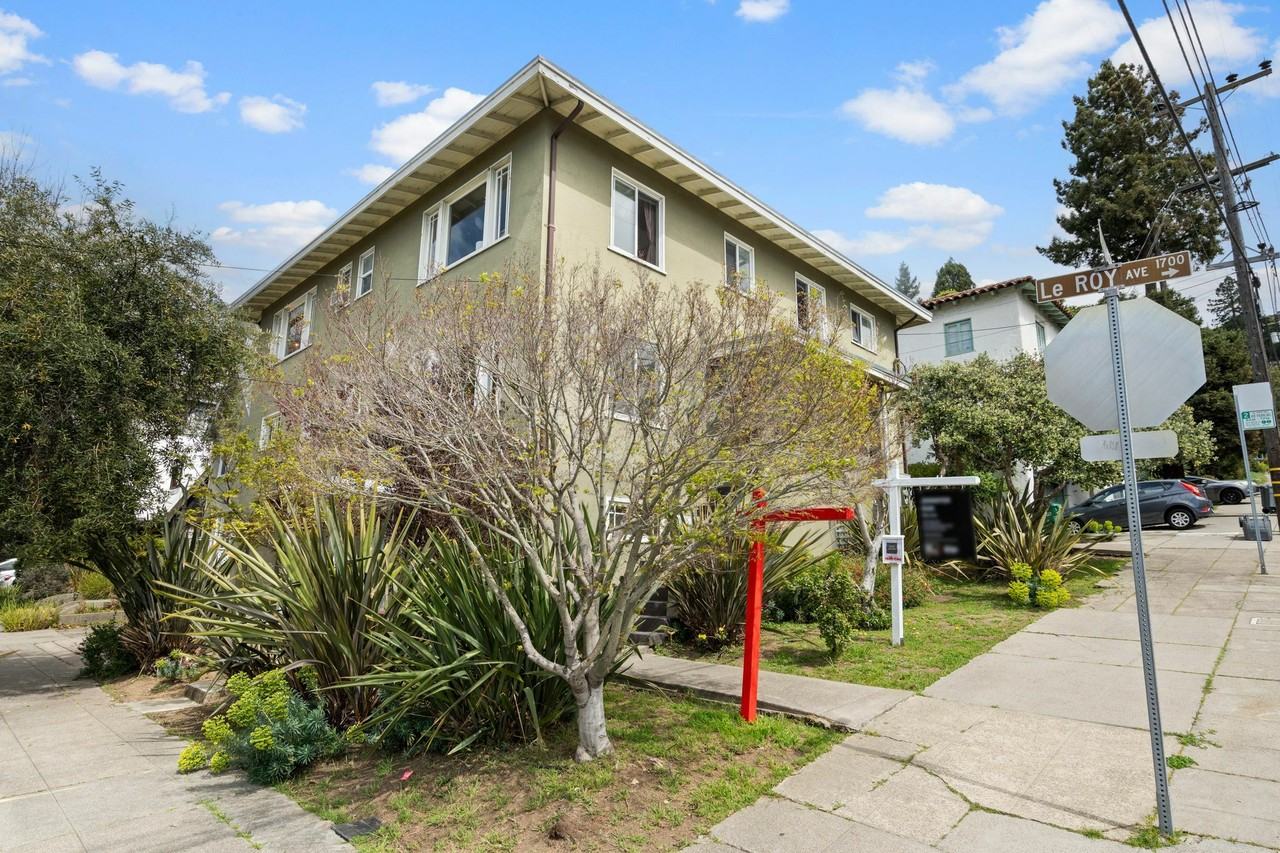 2605 Virginia St - Photo 2 of 24