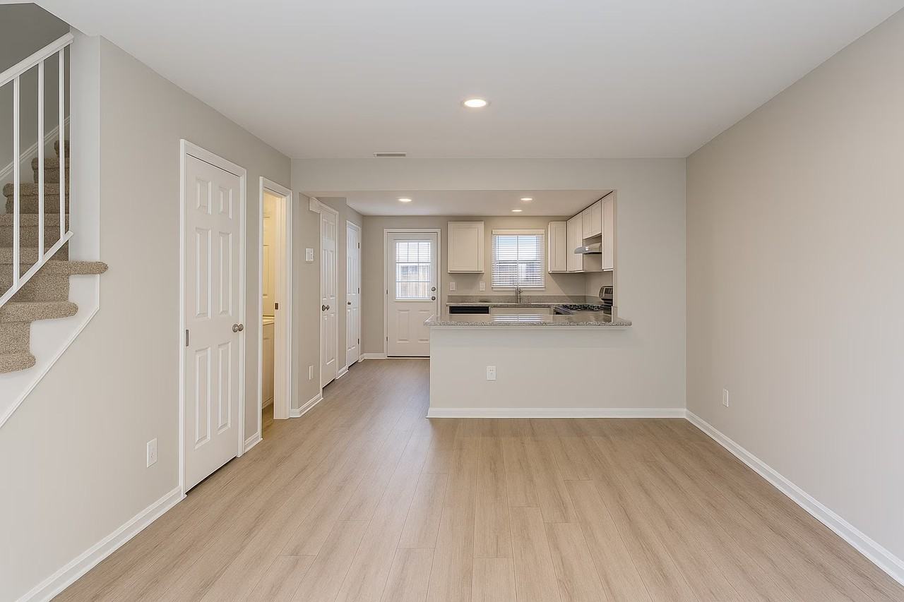 Ashby Gardens - Photo 6 of 17